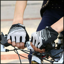 Load image into Gallery viewer, 2019 Genuine Giant Cycling Bicycle Half Finger Bike Gloves Antiskid Gel Padded